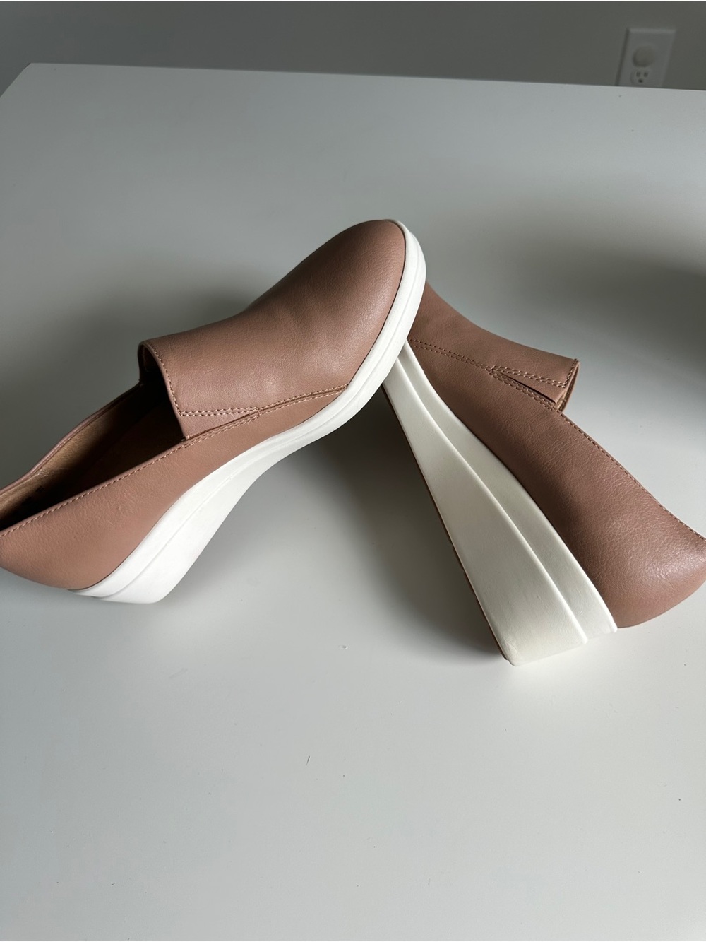 🤎 Naturalizer Sandra Wedge Slip-On Shoes – Size 8M - Picture 8 of 14